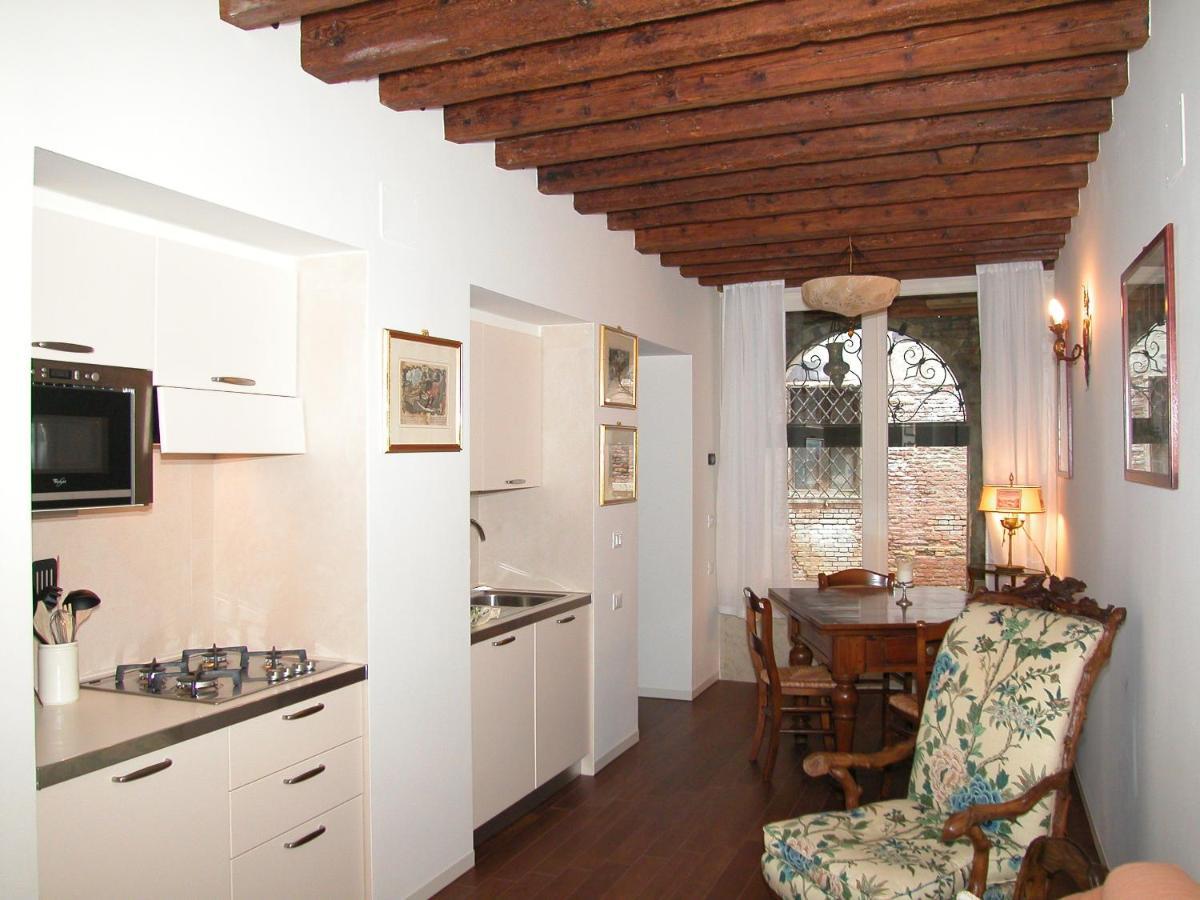 Al Pozzo Dei Scoacamini, 100 M From San Marco, Ground Floor Διαμέρισμα Βενετία Εξωτερικό φωτογραφία