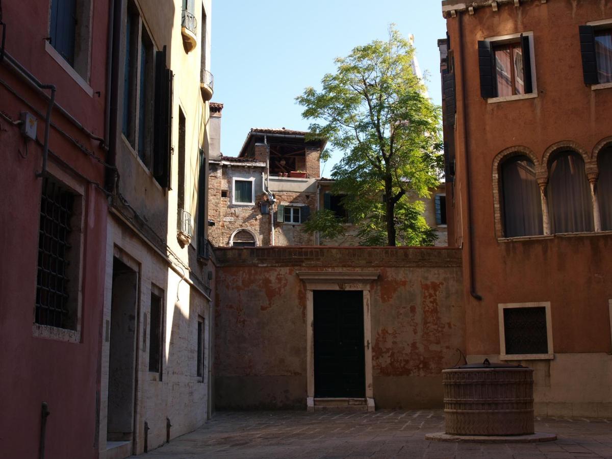Al Pozzo Dei Scoacamini, 100 M From San Marco, Ground Floor Διαμέρισμα Βενετία Εξωτερικό φωτογραφία